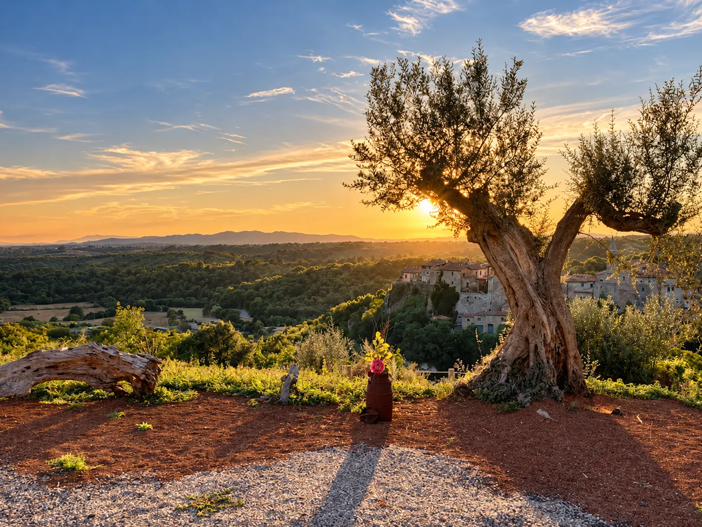 La Tuscia al tramonto
